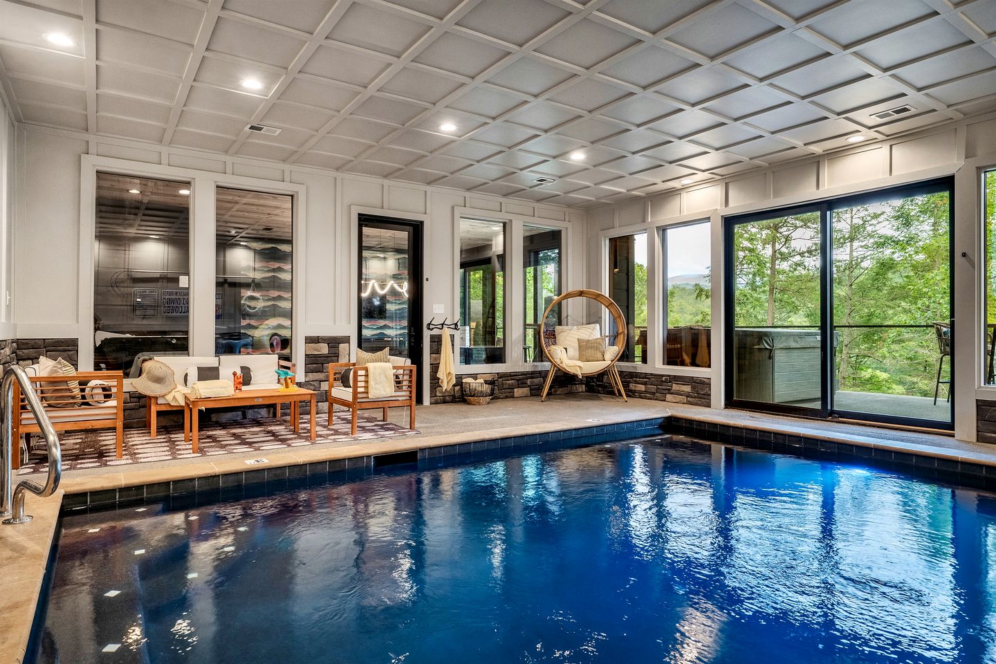 Luxurious Scandinavian Lodge • Indoor Pool, Sauna & Theater • Near Smoky Mountains • Sevierville, TN