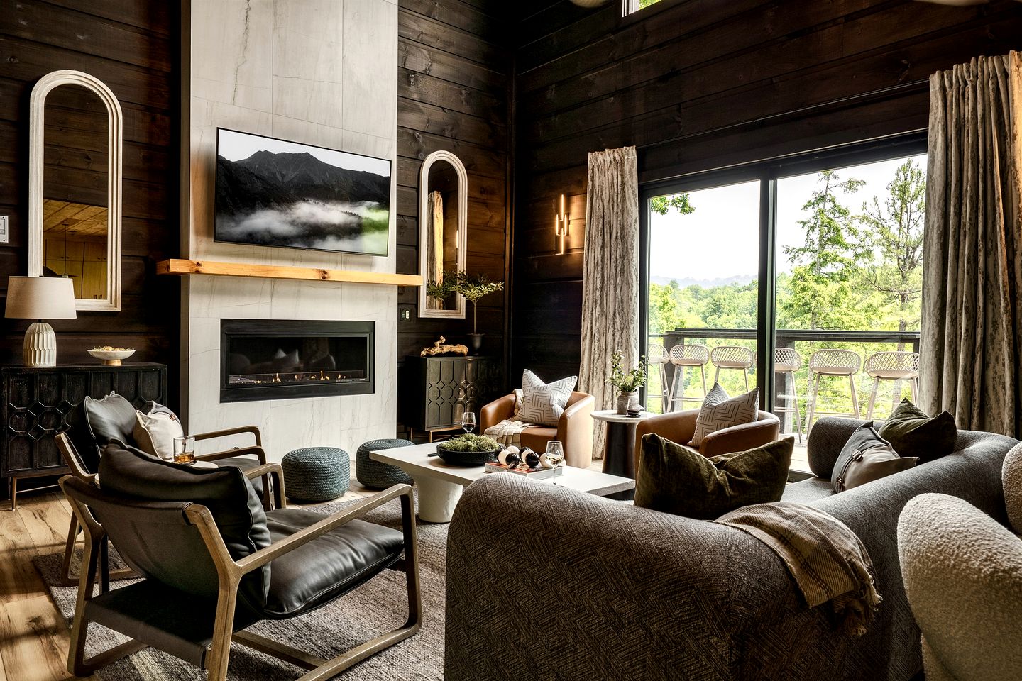 Luxurious Scandinavian Lodge • Indoor Pool, Sauna & Theater • Near Smoky Mountains • Sevierville, TN