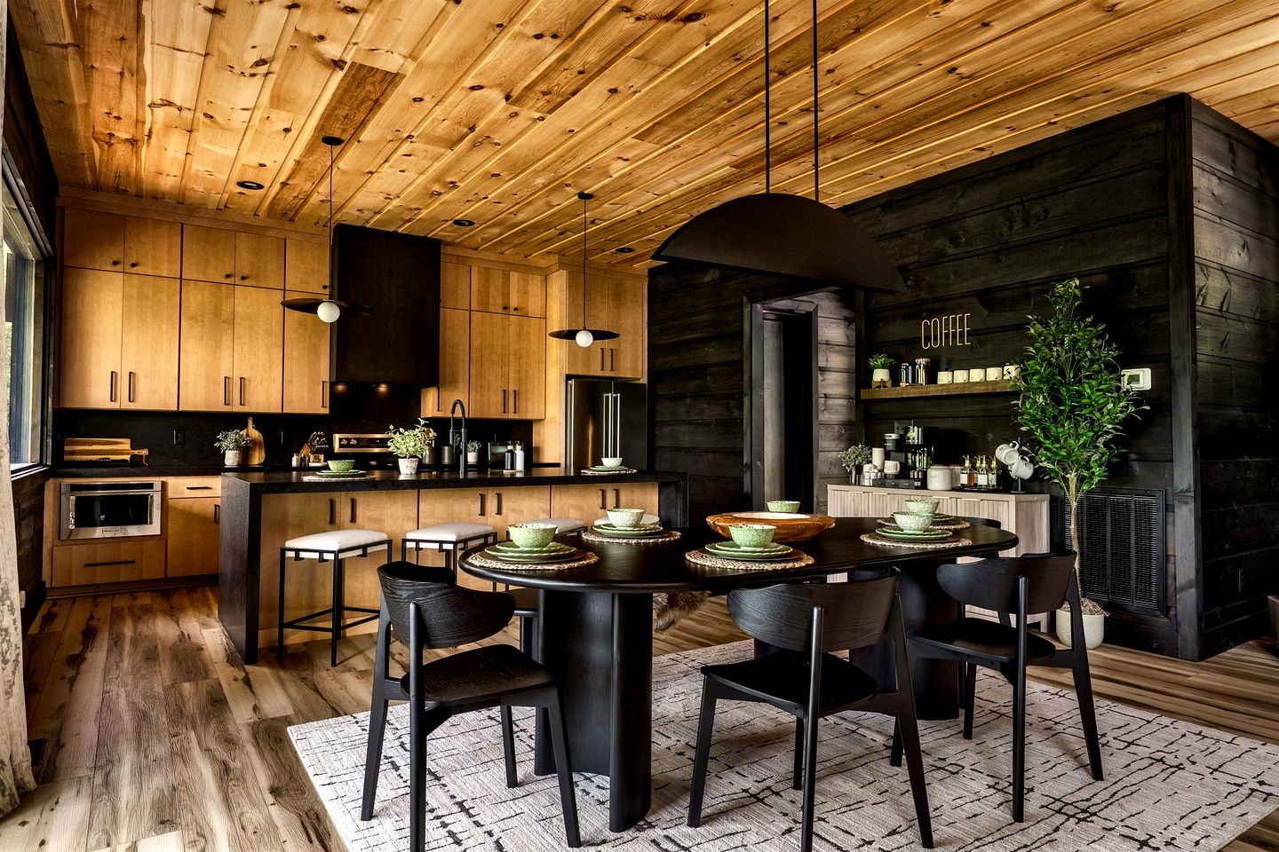 Luxurious Scandinavian Lodge • Indoor Pool, Sauna & Theater • Near Smoky Mountains • Sevierville, TN