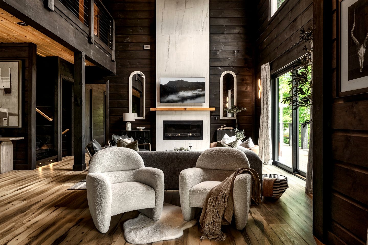 Luxurious Scandinavian Lodge • Indoor Pool, Sauna & Theater • Near Smoky Mountains • Sevierville, TN