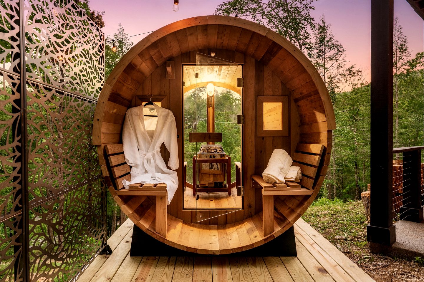 Luxurious Scandinavian Lodge • Indoor Pool, Sauna & Theater • Near Smoky Mountains • Sevierville, TN