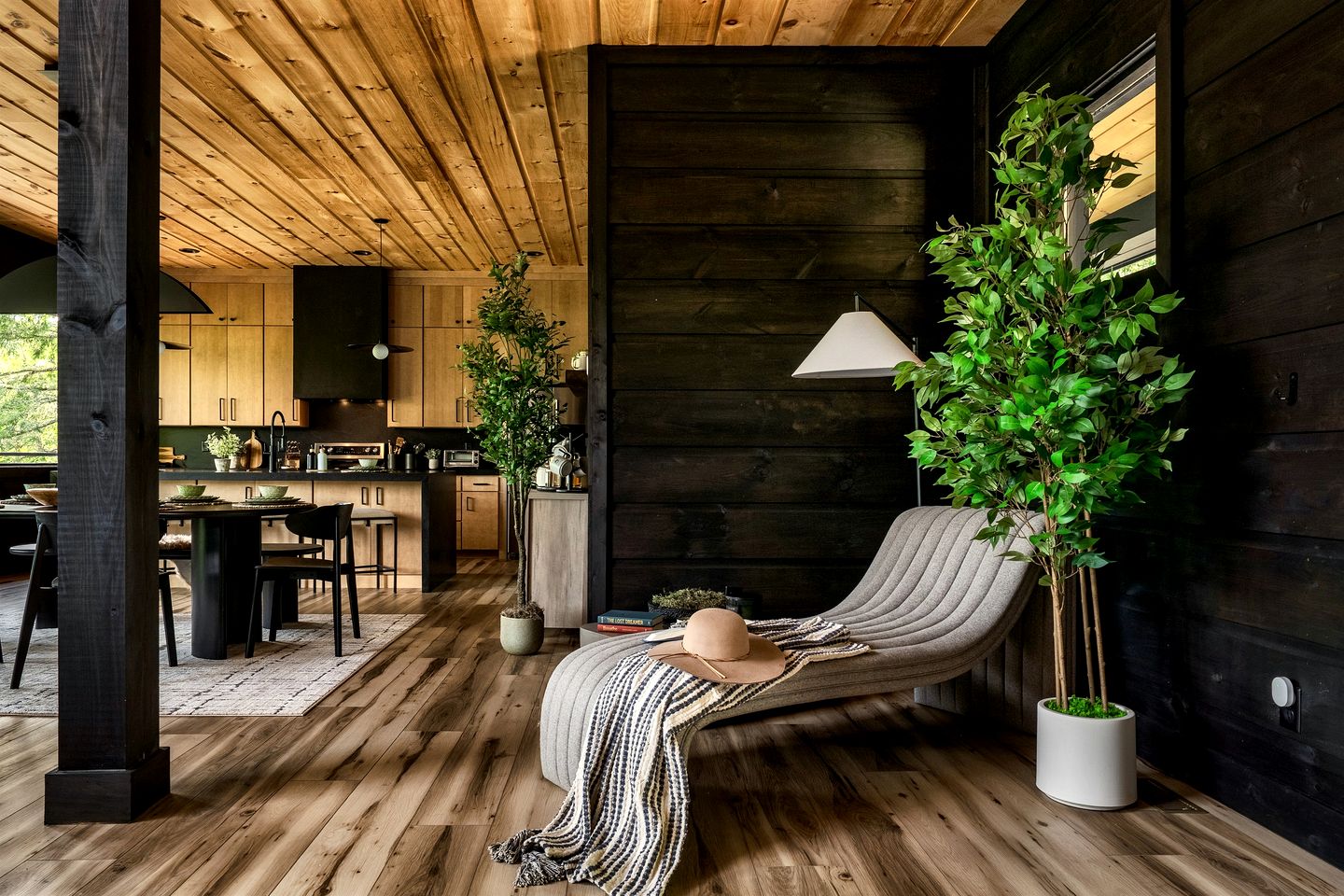 Luxurious Scandinavian Lodge • Indoor Pool, Sauna & Theater • Near Smoky Mountains • Sevierville, TN