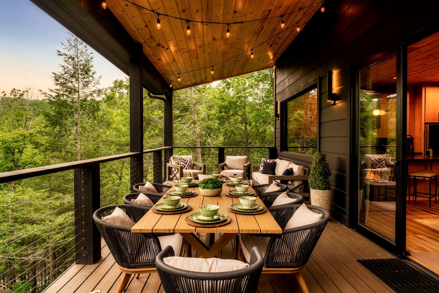 Luxurious Scandinavian Lodge • Indoor Pool, Sauna & Theater • Near Smoky Mountains • Sevierville, TN