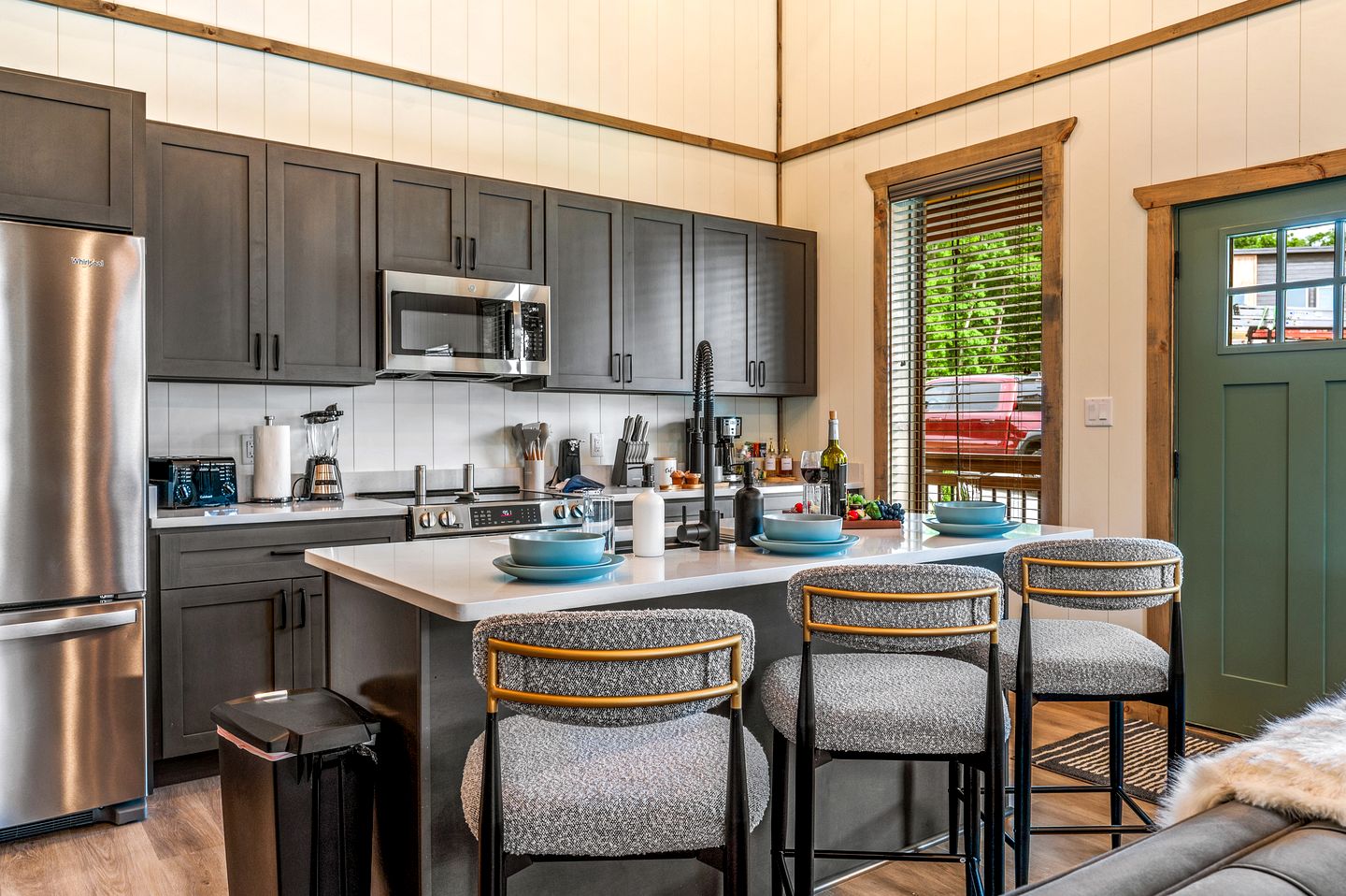 Cozy Mountain Cabin with Private Hot Tub Near Dollywood in Pigeon Forge, TN