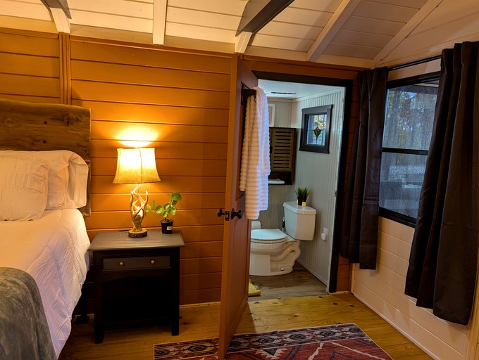 Cabins (United States of America, Black Mountain, North Carolina)