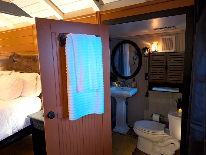 Cabins (United States of America, Black Mountain, North Carolina)