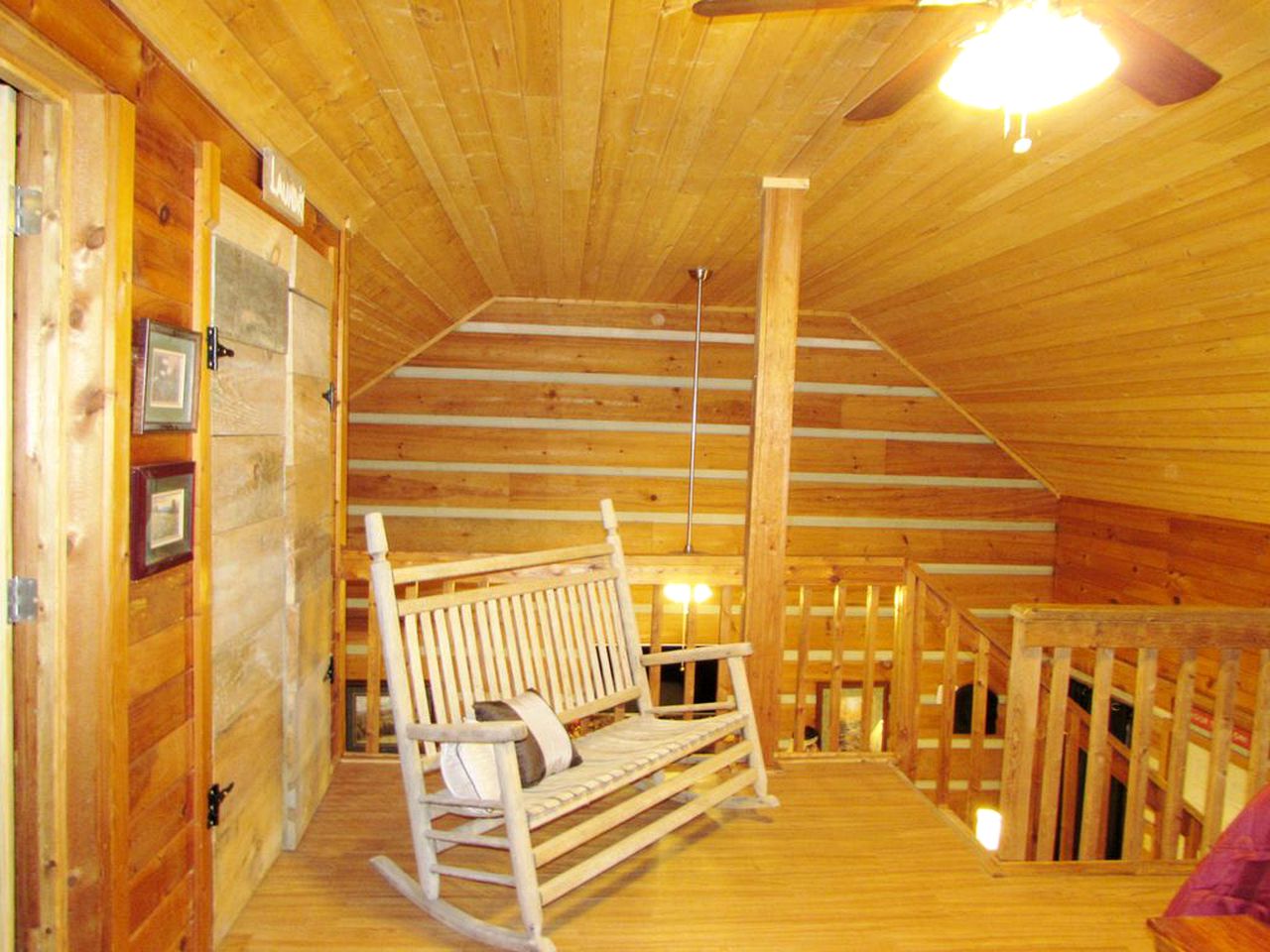 Traditional Woodland Cabin Rental with a Hot Tub in Gatlinburg, Tennessee