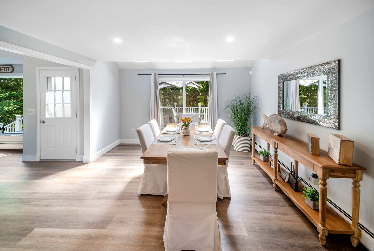 Family Vacation Rental Near Old Silver Beach, Massachusetts