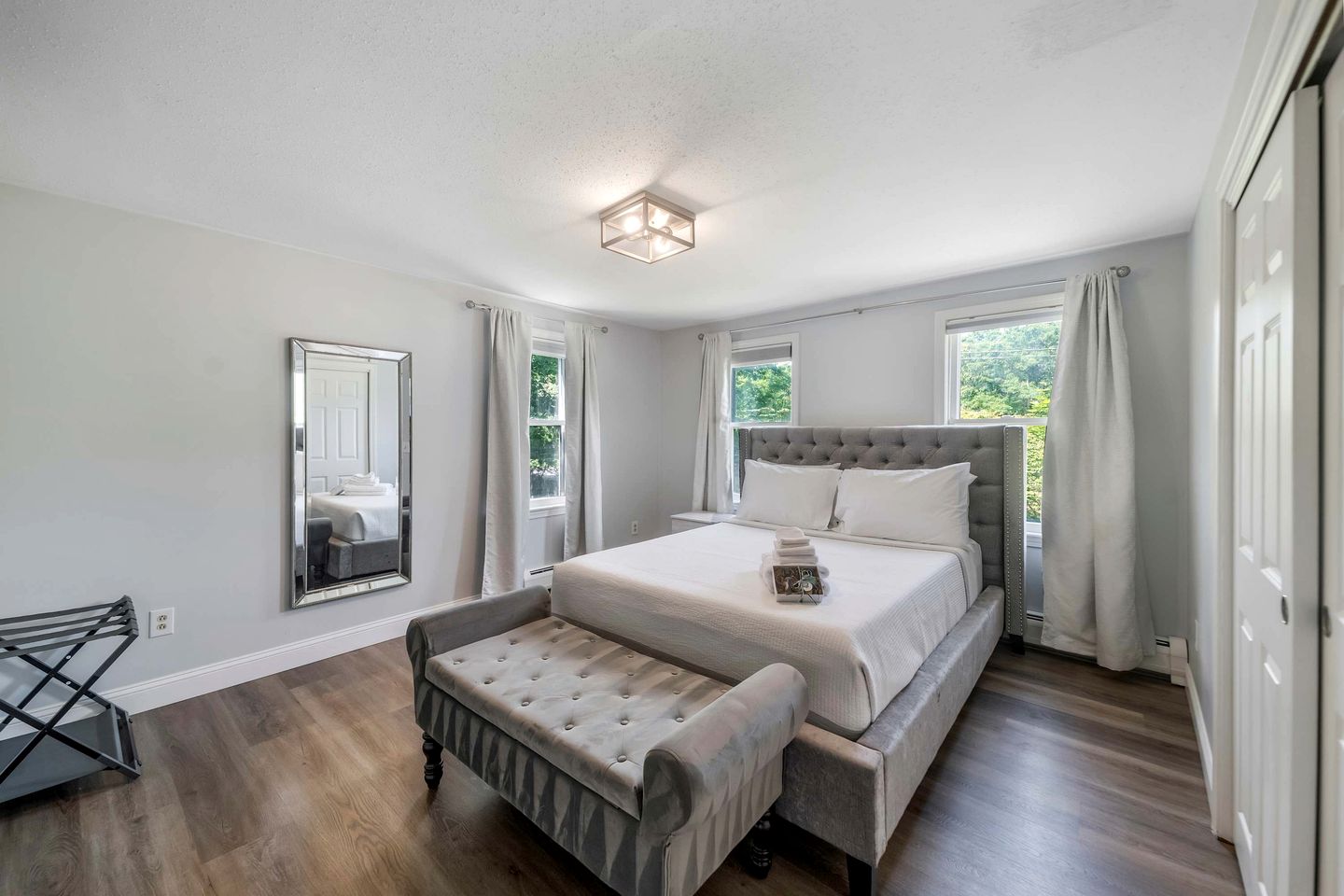 Family Vacation Rental Near Old Silver Beach, Massachusetts