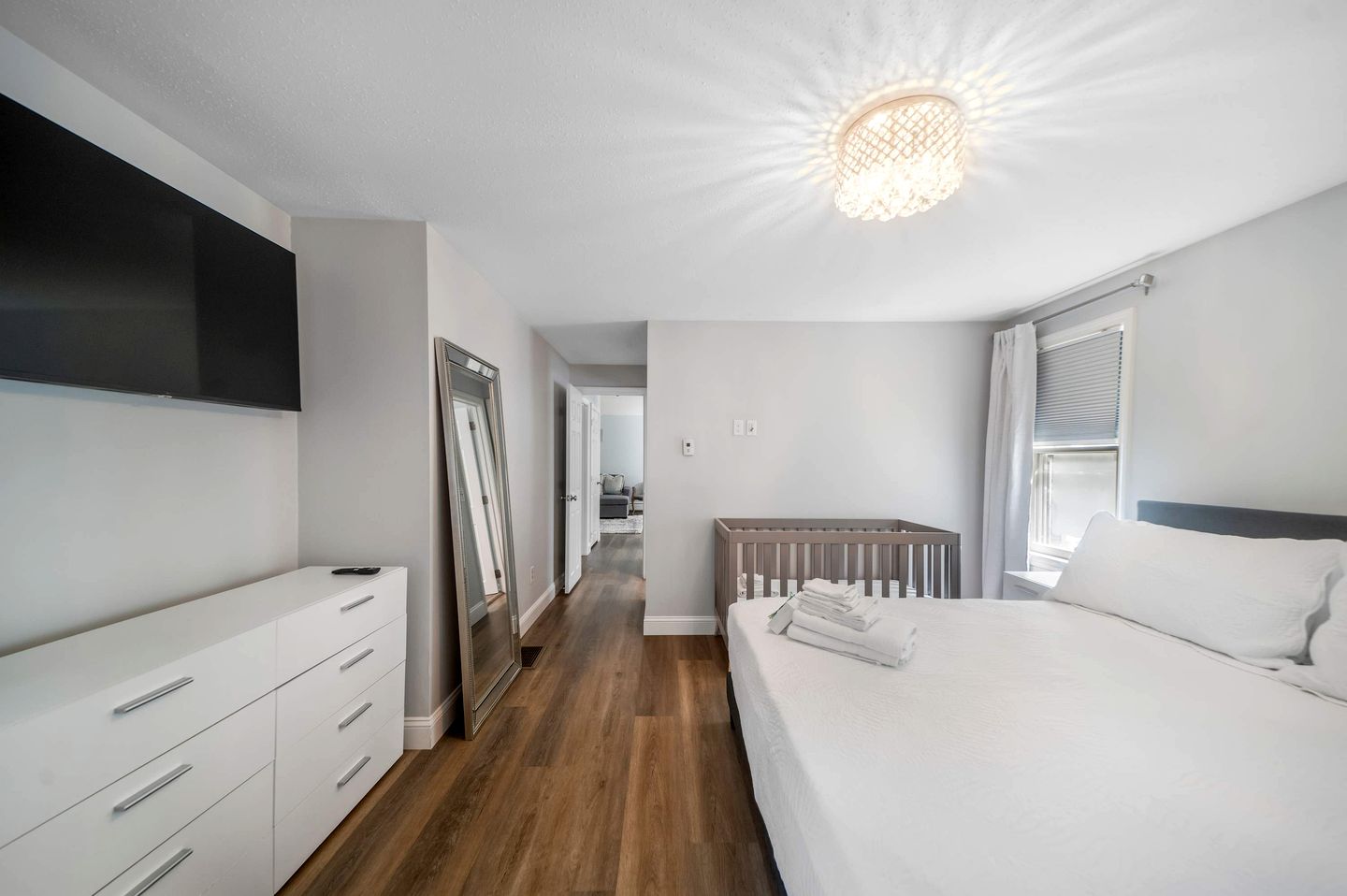 Family Vacation Rental Near Old Silver Beach, Massachusetts