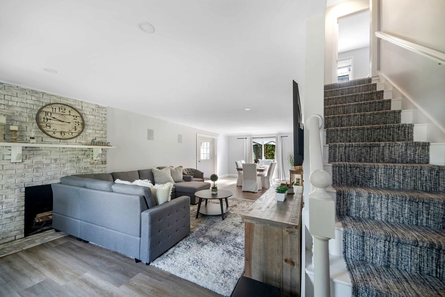 Family Vacation Rental Near Old Silver Beach, Massachusetts