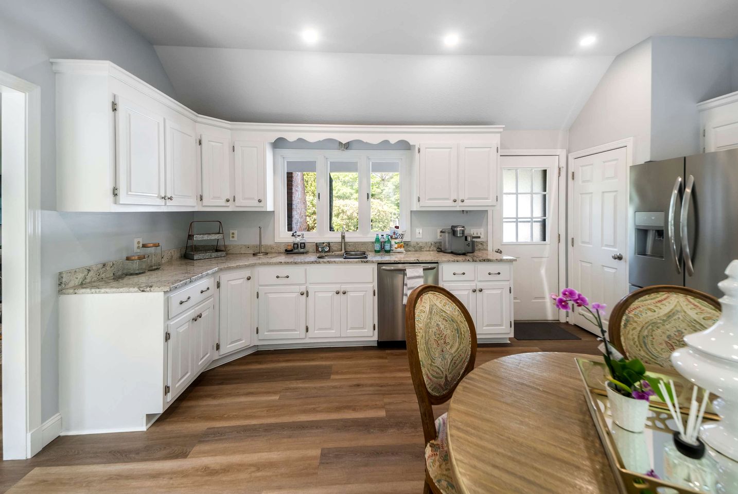 Family Vacation Rental Near Old Silver Beach, Massachusetts