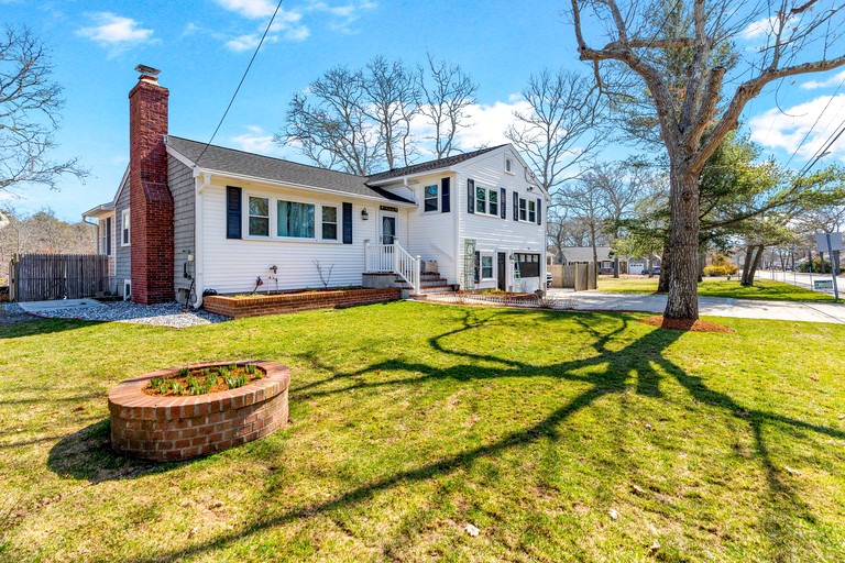 Spacious Retreat with Backyard Oasis, Grill & Evening Firepit in South Yarmouth, Massachusetts