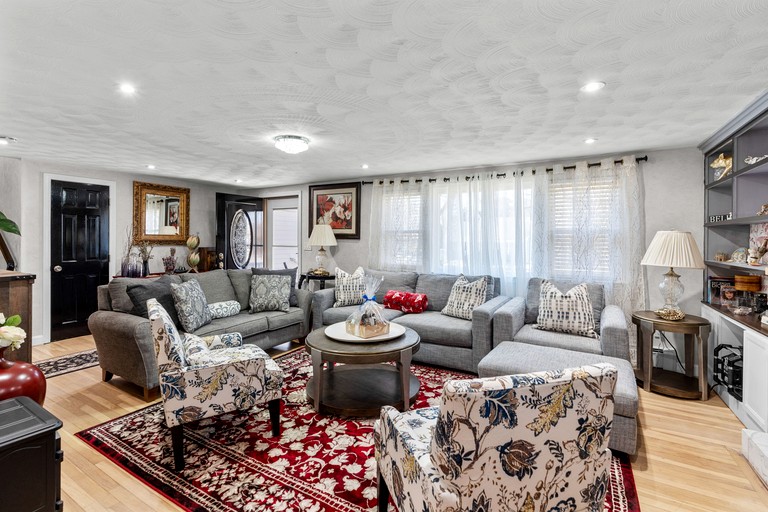 Vacation Rentals (United States of America, --, Massachusetts)
