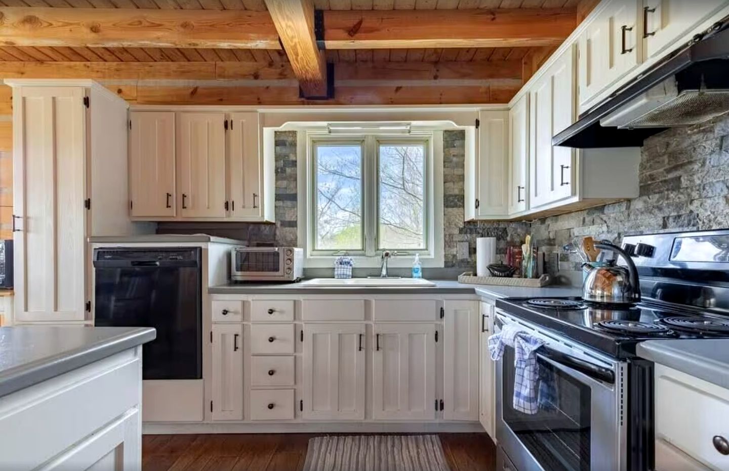 Unforgettable Smoky Mountain Family Adventure: Your Ideal Mountain Getaway Awaits!