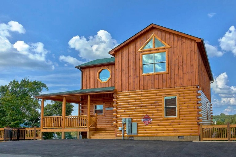 Cabins (United States of America, Pigeon Forge, Tennessee)