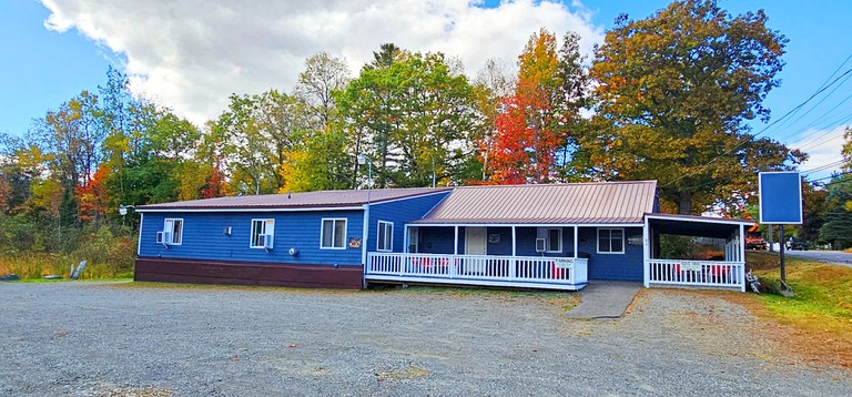 Cabins (United States of America, Greenville, Maine)