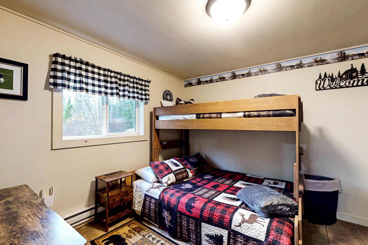 Family Cabin Near the Lake with BBQ in Maine