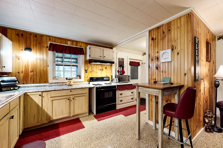 Cabins (United States of America, Greenville, Maine)