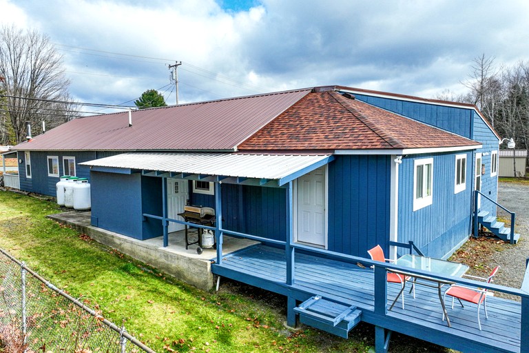 Cabins (United States of America, Greenville, Maine)