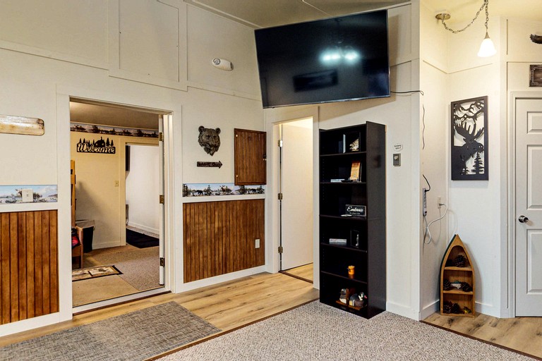 Cabins (United States of America, Greenville, Maine)