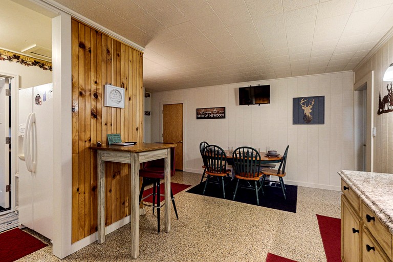 Cabins (United States of America, Greenville, Maine)