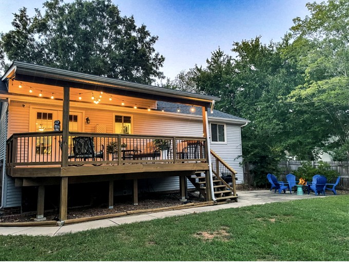 Cabins (United States of America, Charlotte, North Carolina)
