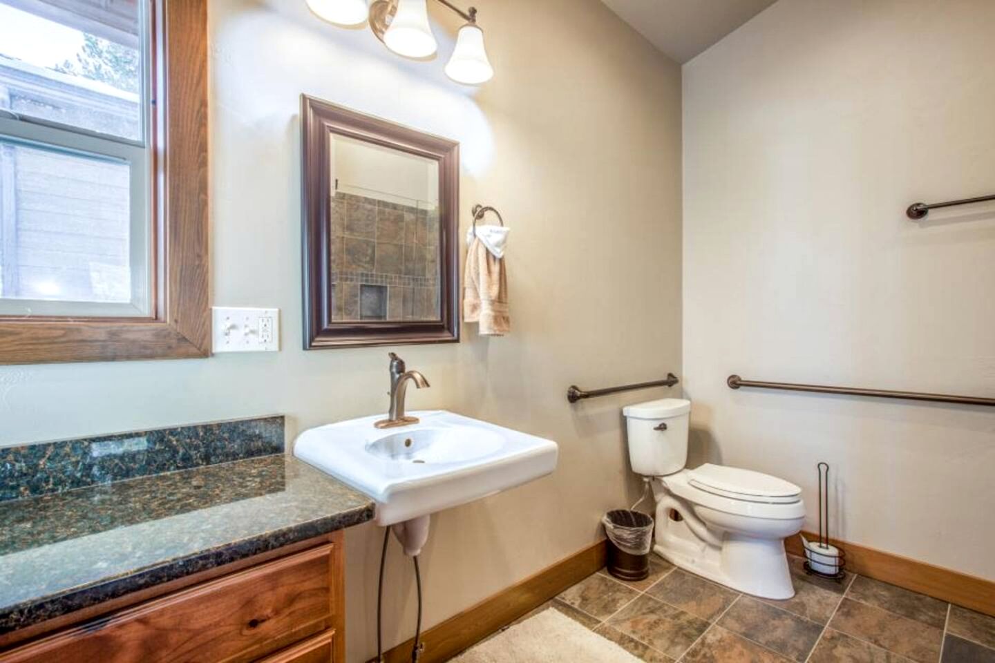 Lovely Family Cabin Rental for an Outdoor Getaway near Whitefish, Montana