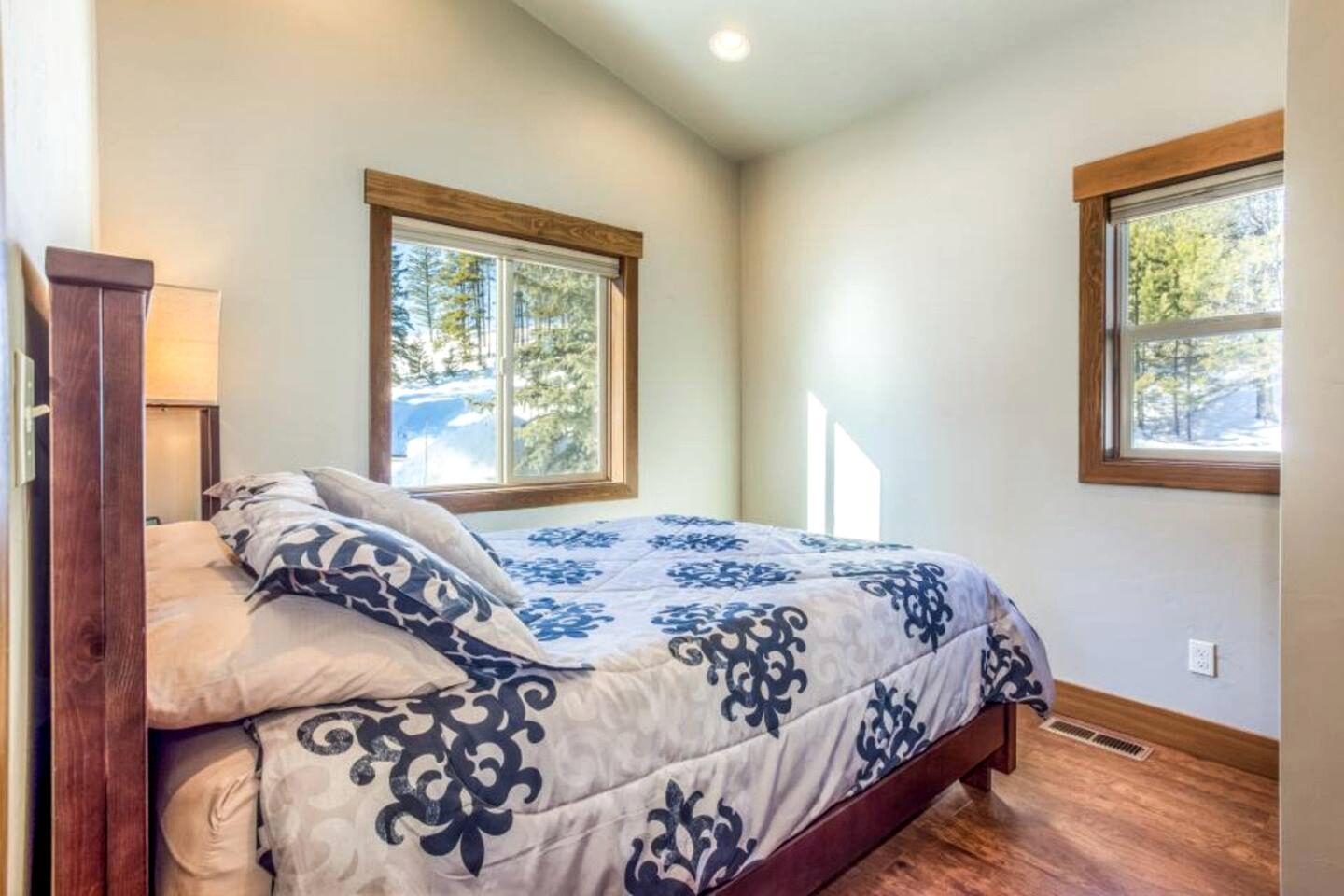 Lovely Family Cabin Rental for an Outdoor Getaway near Whitefish, Montana