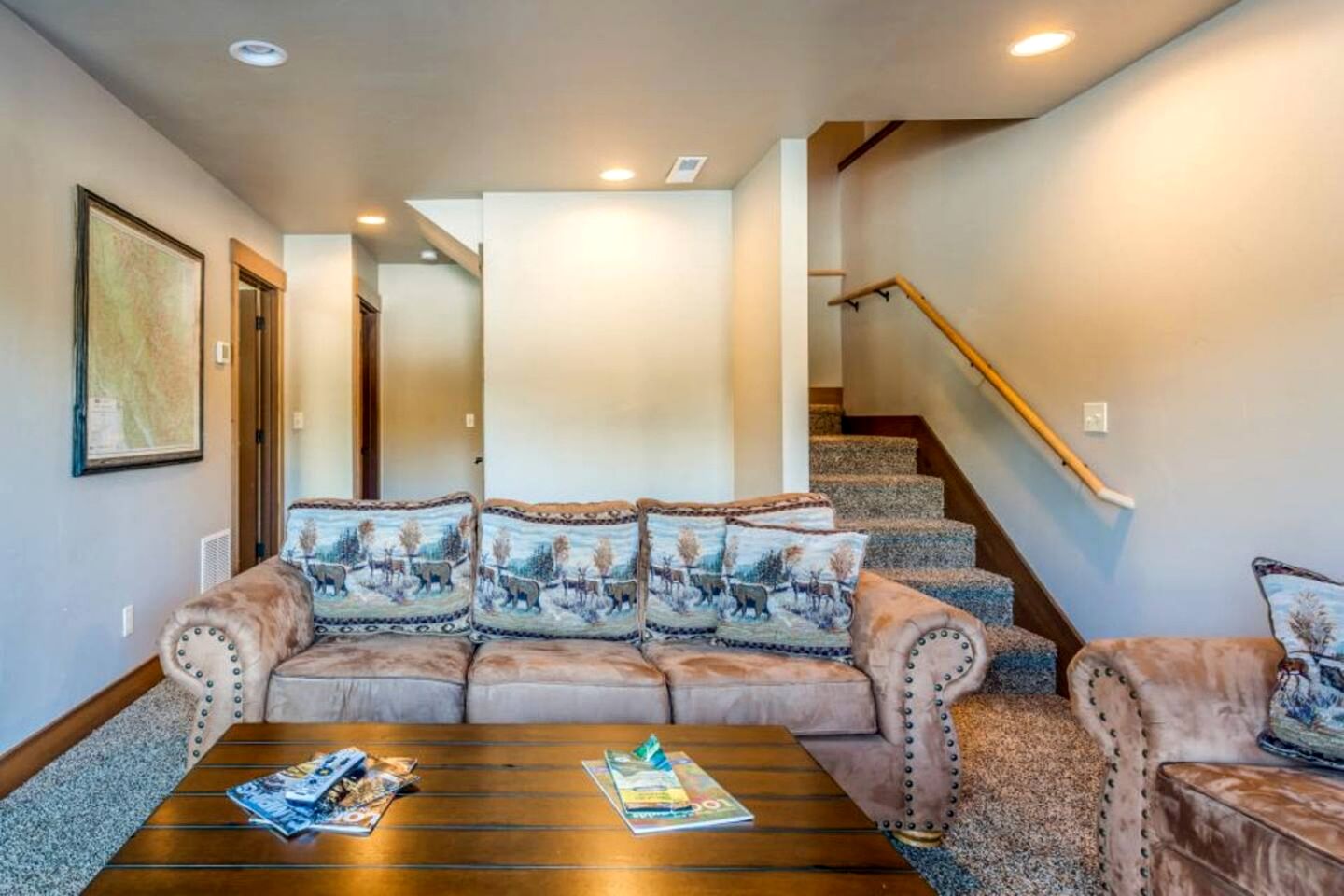 Lovely Family Cabin Rental for an Outdoor Getaway near Whitefish, Montana