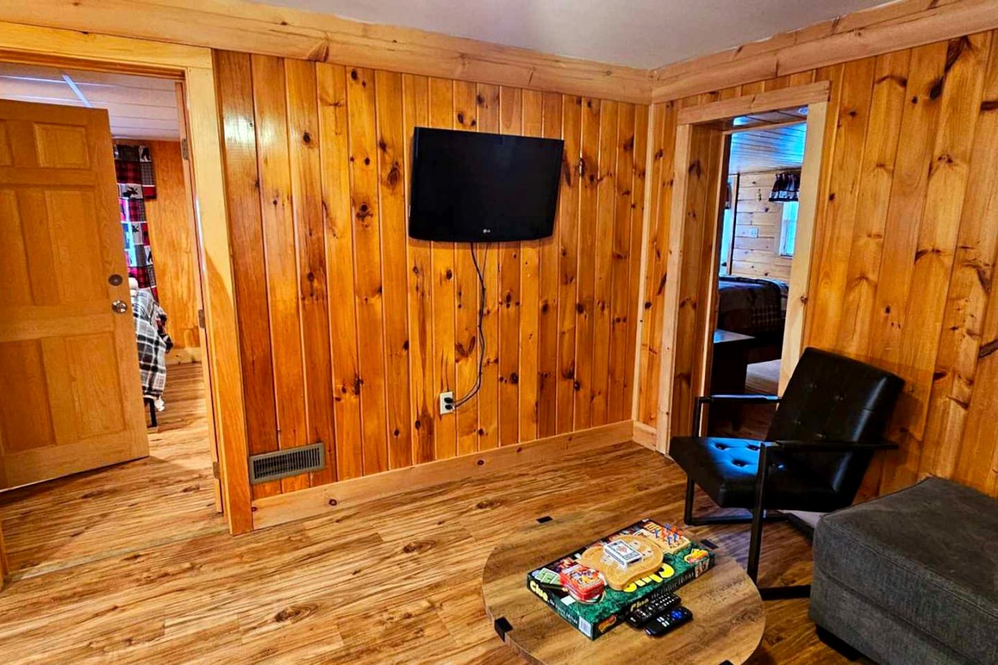 Family Cabin Surrounded by Amazing Hiking Trails in Maine