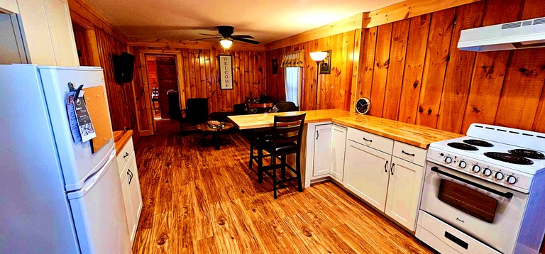 Cabins (United States of America, Greenville, Maine)