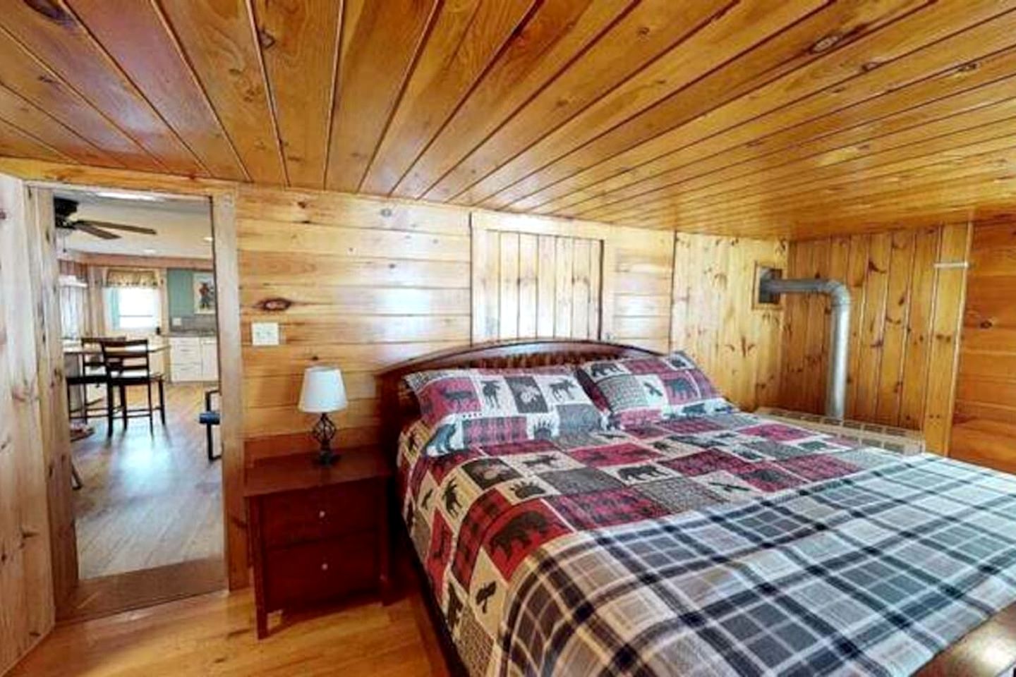 Family Cabin Surrounded by Amazing Hiking Trails in Maine