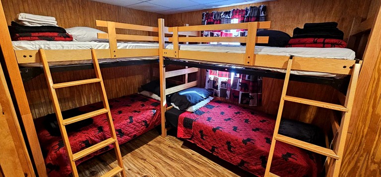 Cabins (United States of America, Greenville, Maine)