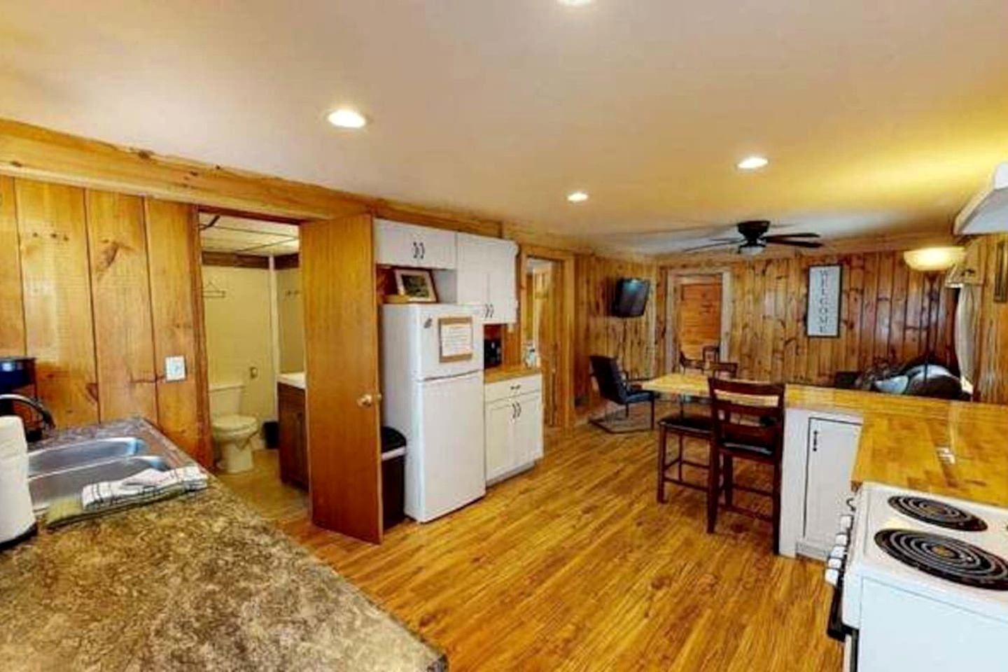 Family Cabin Surrounded by Amazing Hiking Trails in Maine