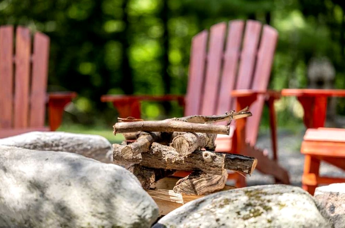 Boutique Safari Tent Glamping Retreat with Continental Breakfast, Forest Trails & Pond in Broadalbin, New York