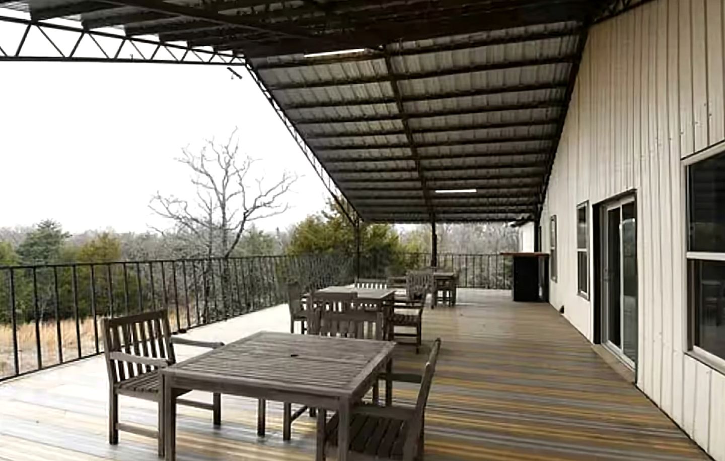 Amazing Loft Rental with Incredible Amenities for a Fun-Filled Family Getaway near Tenkiller Ferry Lake in Oklahoma