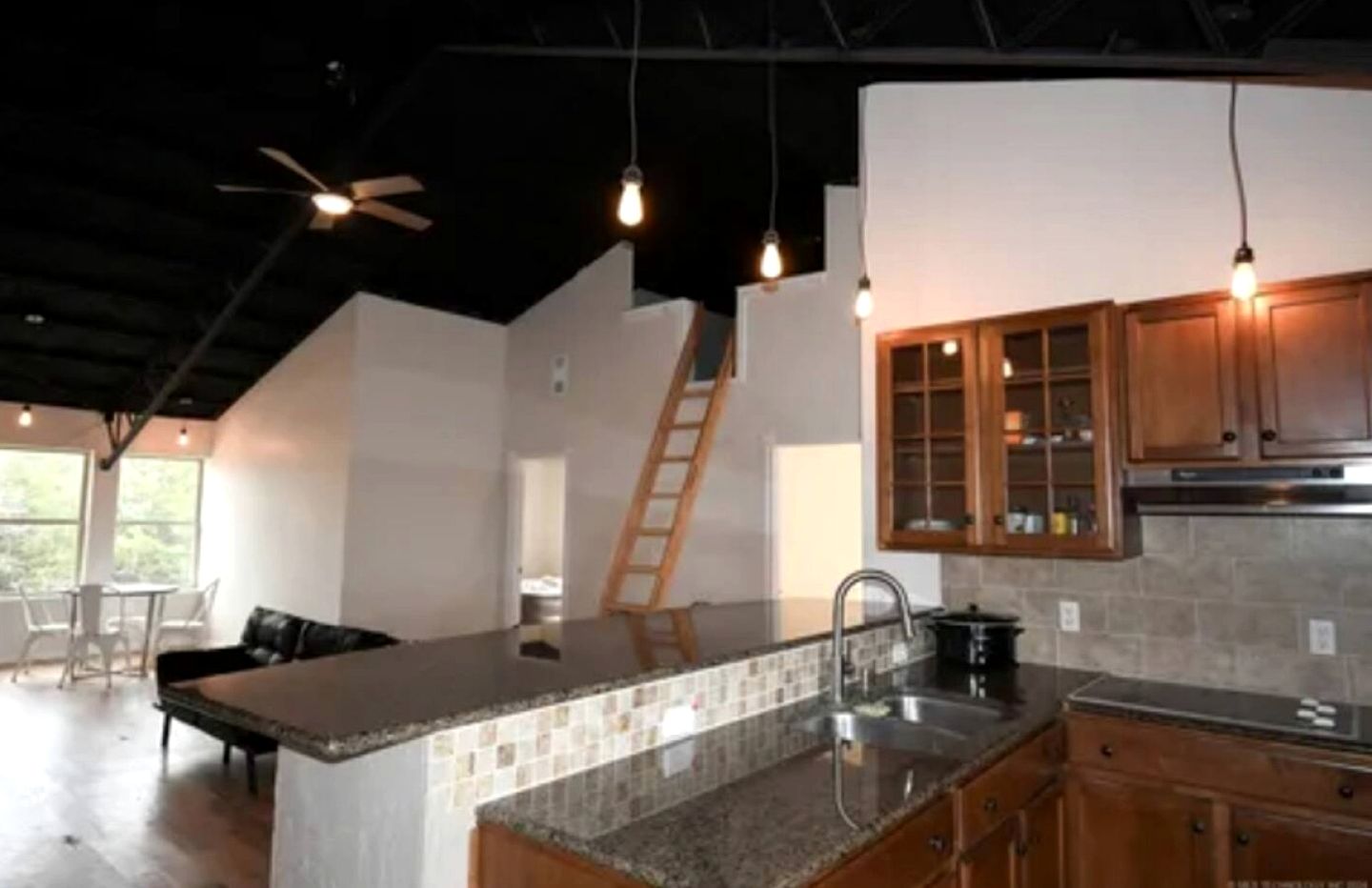 Amazing Loft Rental with Incredible Amenities for a Fun-Filled Family Getaway near Tenkiller Ferry Lake in Oklahoma