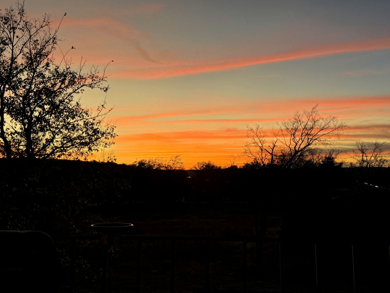 Incredible Spacious Rental with Fantastic Activities for an Unforgettable Family Adventure by the Lake in Cookson, Oklahoma