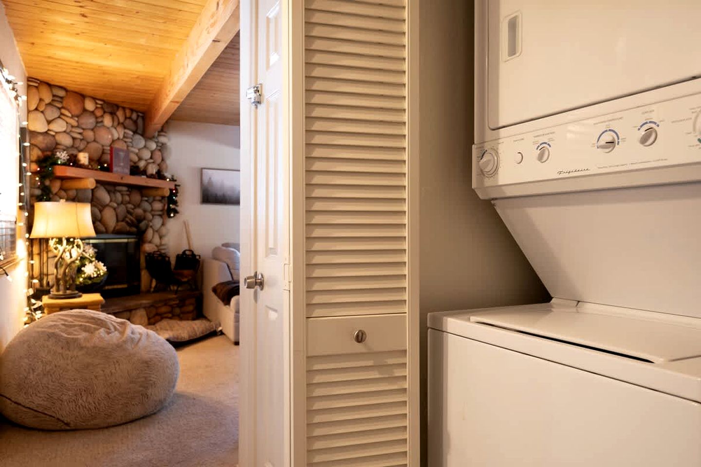 Family-Friendly Cabin with Foosball Table and Cozy Interior in California