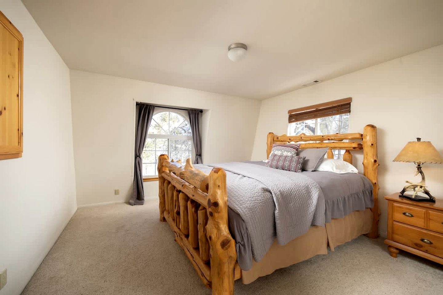 Family-Friendly Cabin with Foosball Table and Cozy Interior in California