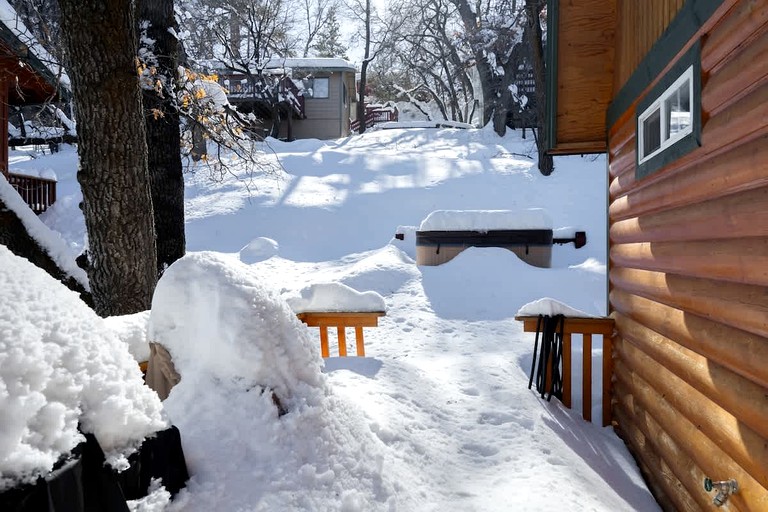 Cabins (United States of America, Moonridge, California)