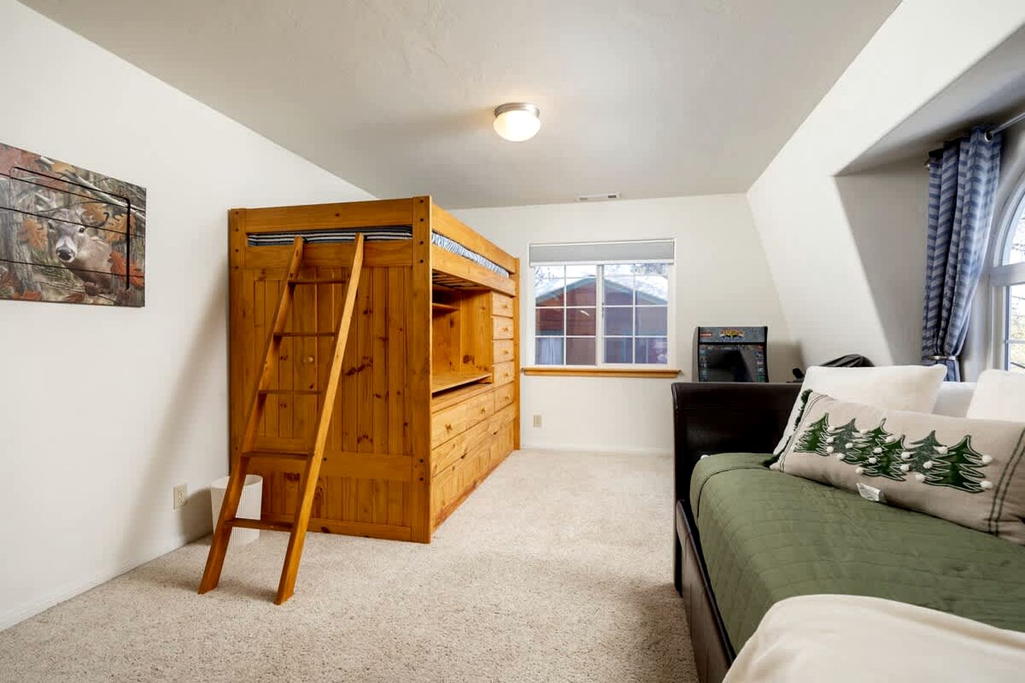 Family-Friendly Cabin with Foosball Table and Cozy Interior in California