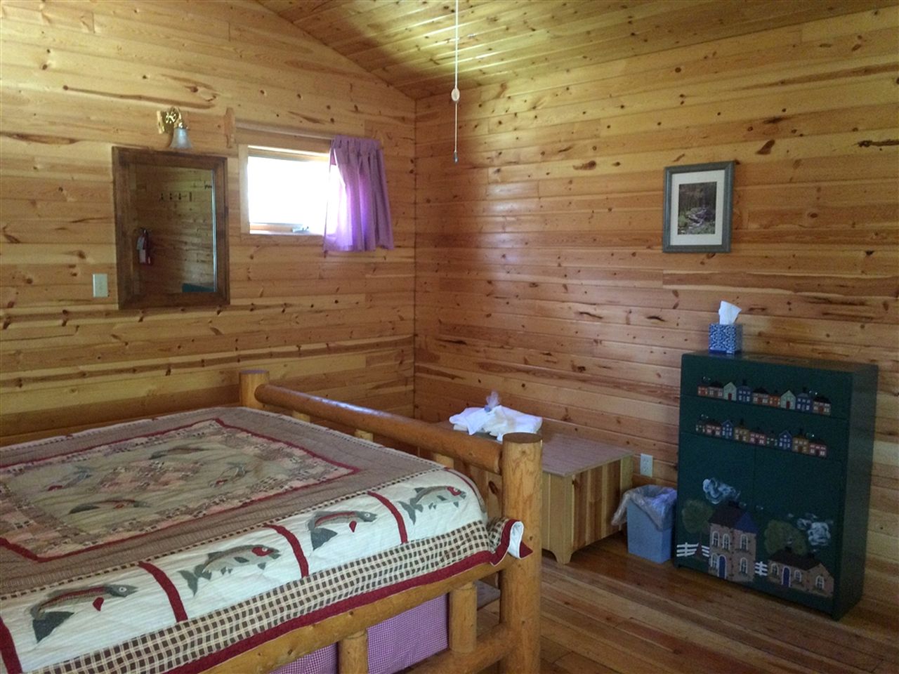 Traditional Family-Friendly Log Cabin near Helena