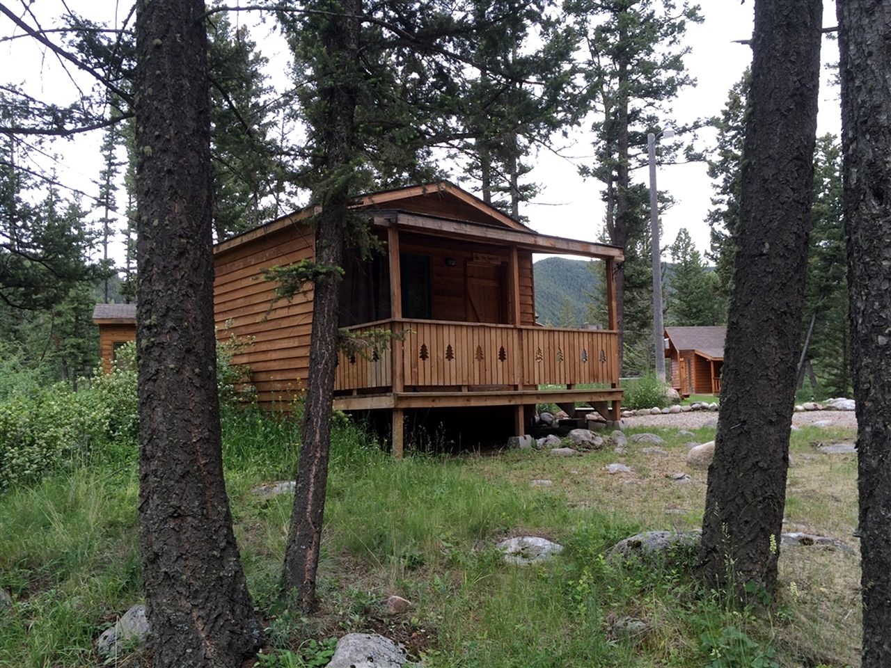 Traditional Family-Friendly Log Cabin near Helena