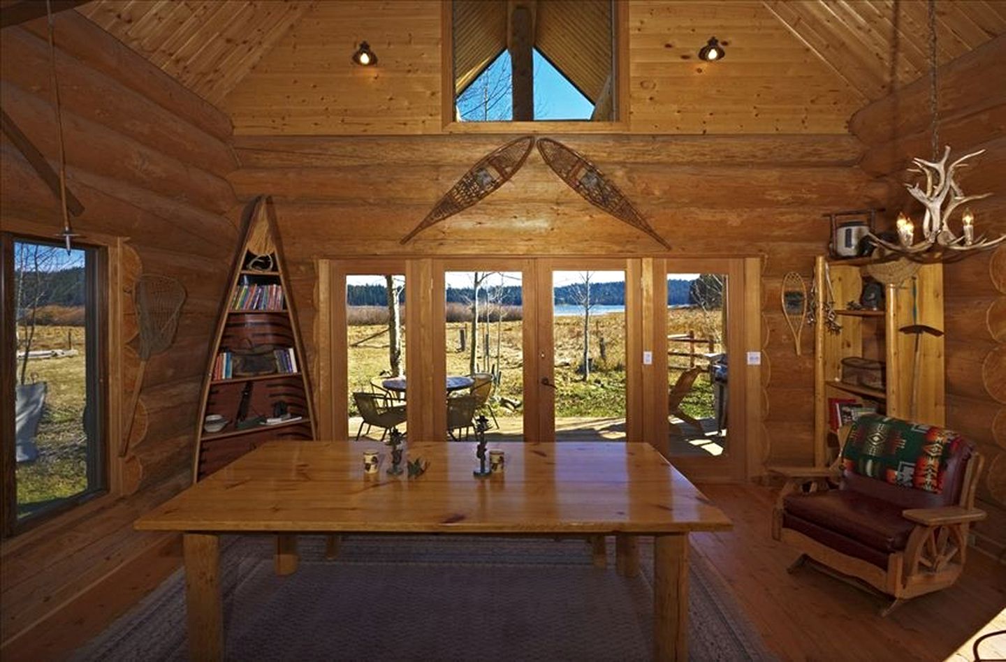 FamilyFriendly Cabin Overlooking Hyatt Lake, Oregon