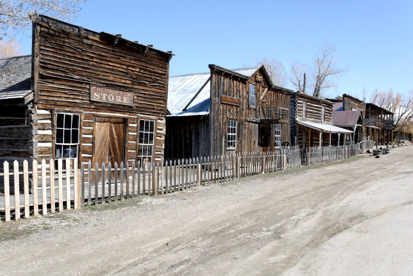 Family-Friendly Cabin Rental with Lone Peak Views in Big Sky