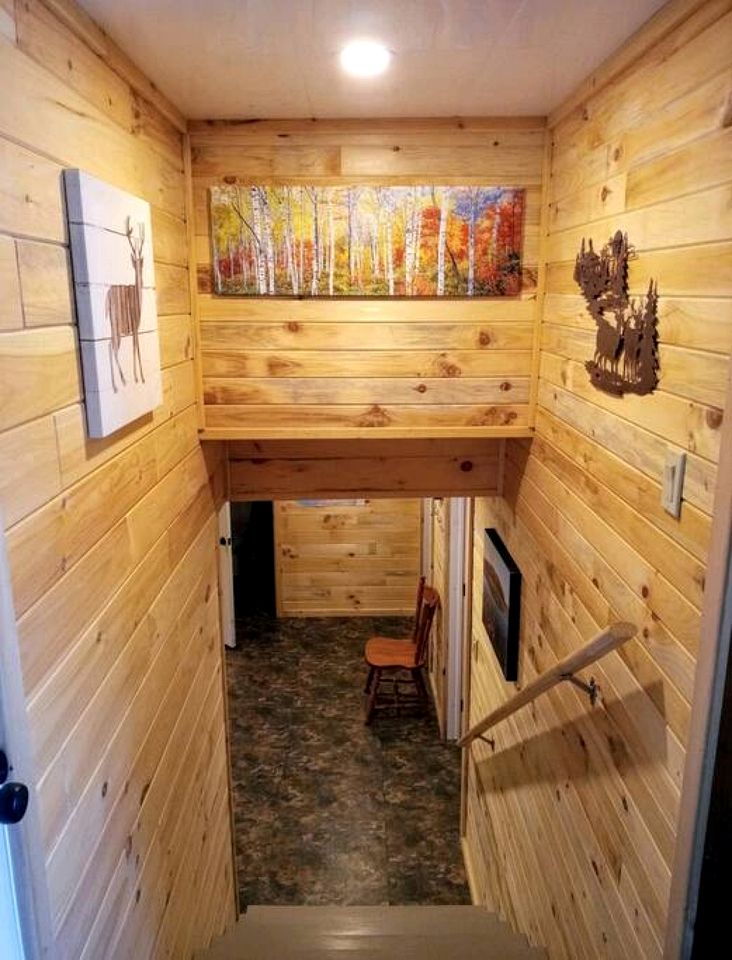 Spacious Lakeside Cottage with Games Room and Firepit, Walking Distance to Beach and Marina, Lion's Head, Ontario