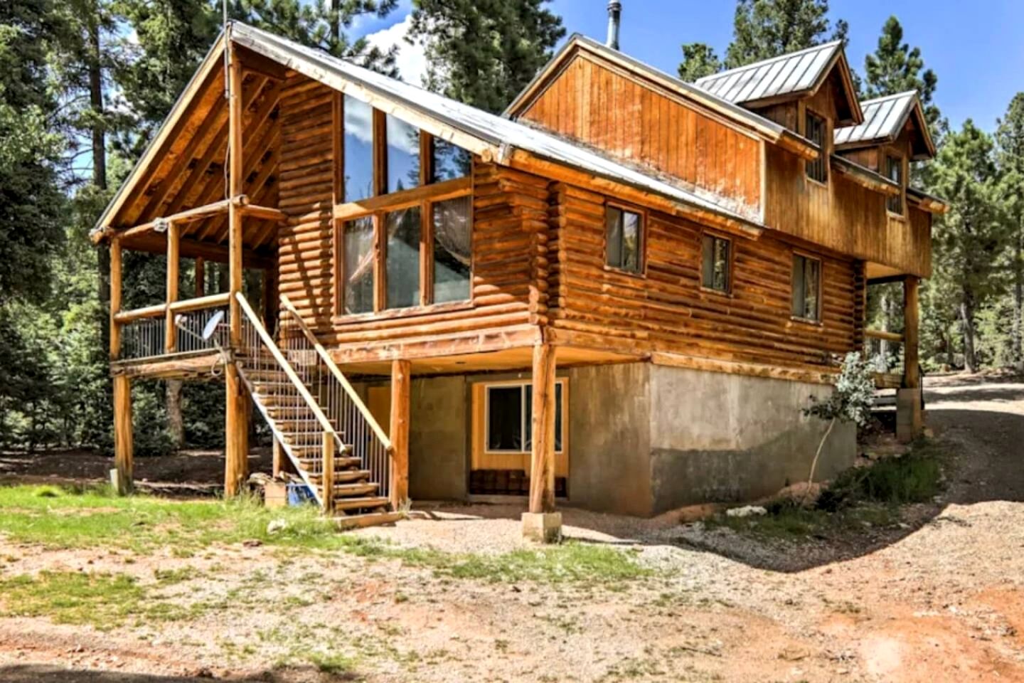 Spacious Family Cabin with Fire Pit & Dual Living Areas Near Duck Creek Village, UT