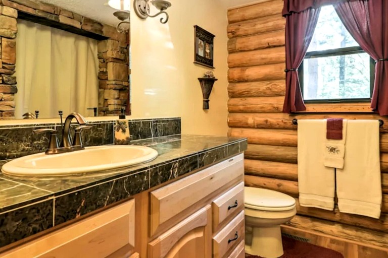 Cabins (United States of America, Duck Creek Village, Utah)